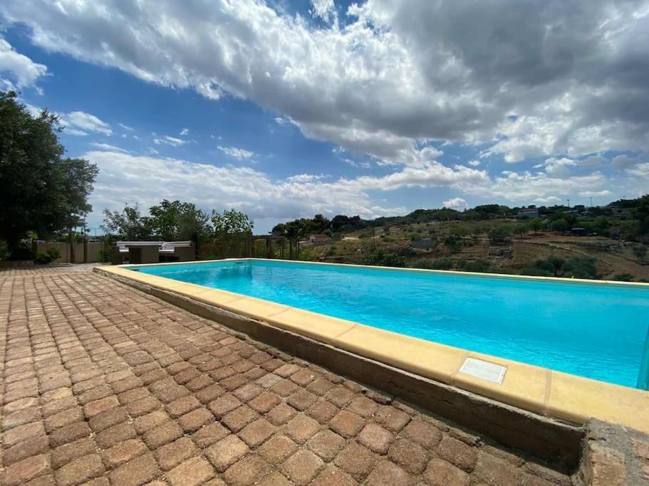 Apartmán Summer House With A Pool Near Sea, Port & Airport Rafína Exteriér fotografie